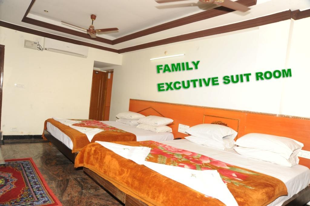 V.K.Residency Hotel Tirupati Exterior photo
