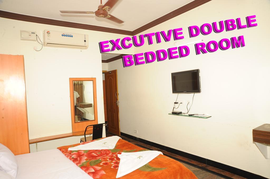 V.K.Residency Hotel Tirupati Exterior photo